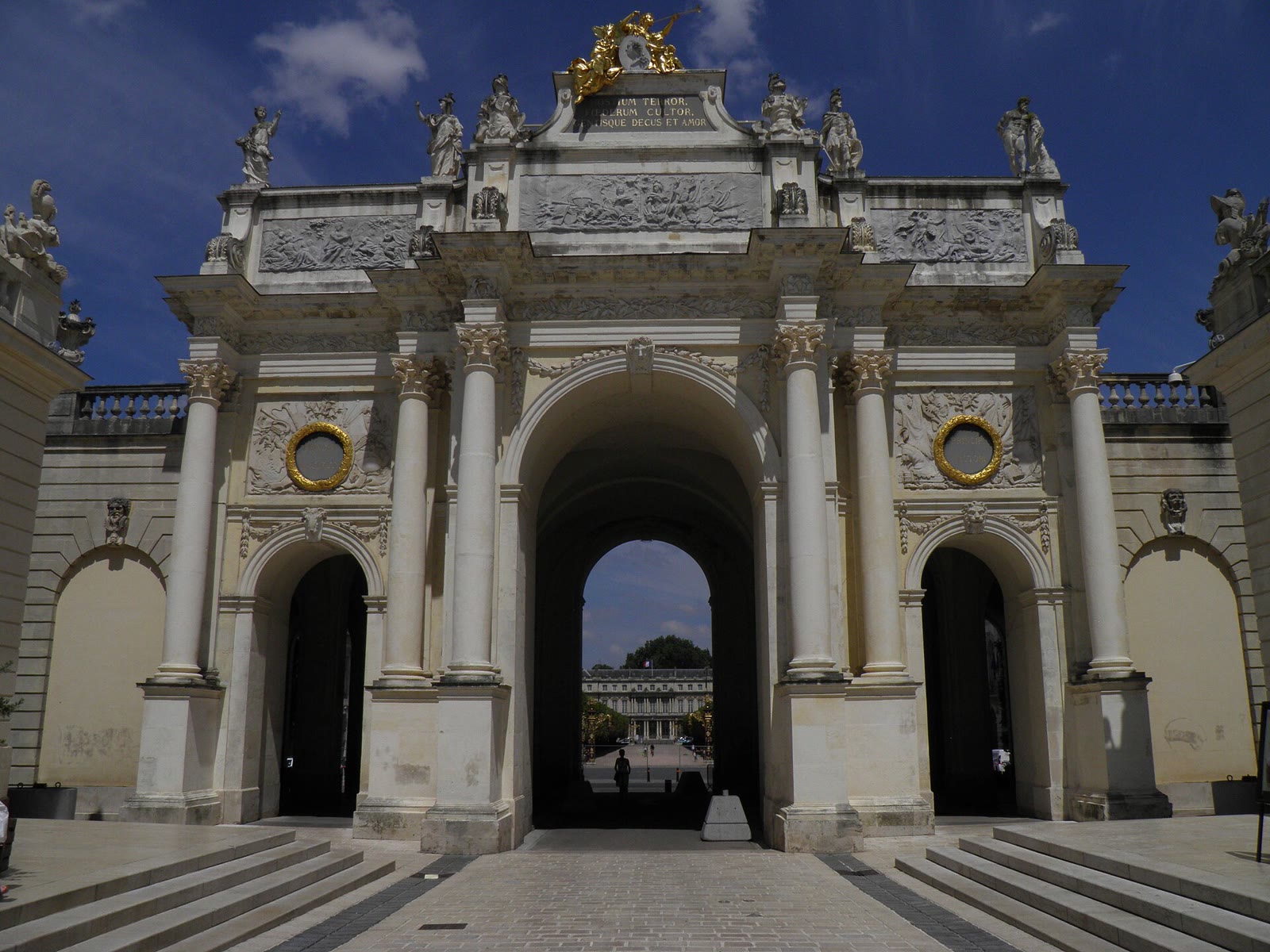 El arco Héré, puerta real de la plaza Stanislas