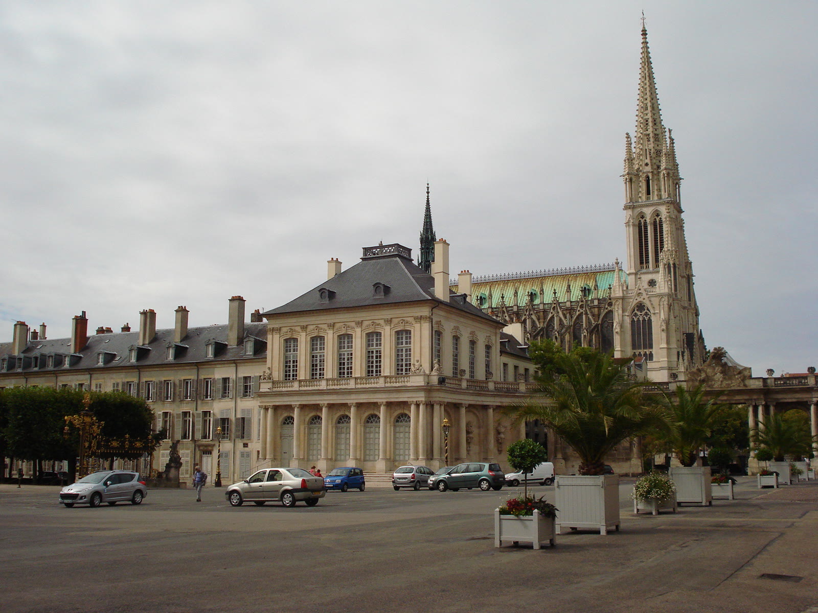 La basilique Saint-Epvre, flèche néogothique de Nancy