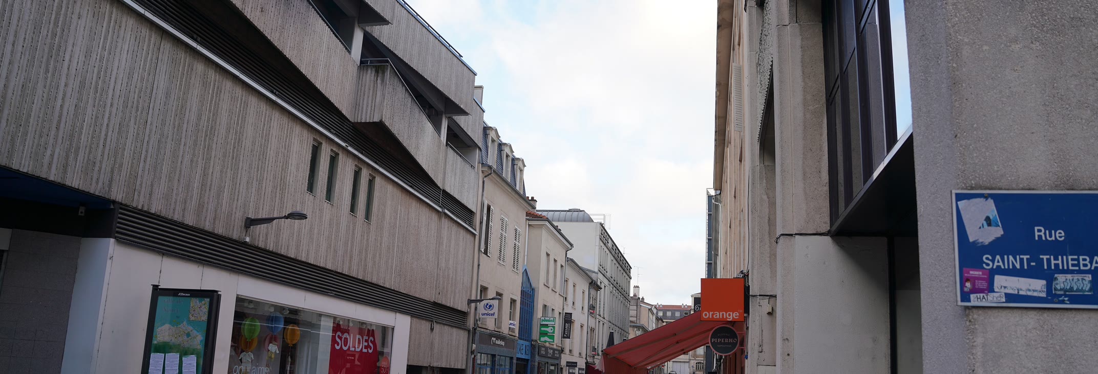Centre Saint-Sébastien, Einkaufen unter einem Dach