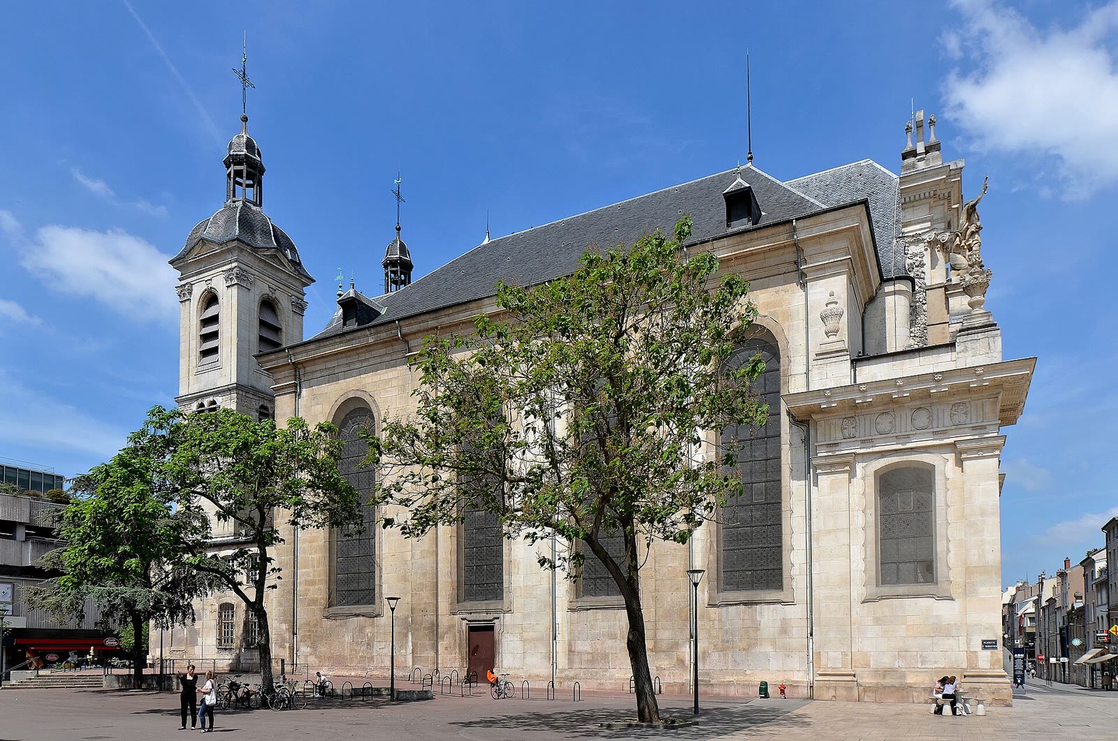 Die Kirche Saint-Sébastien und ihre Barockfassade