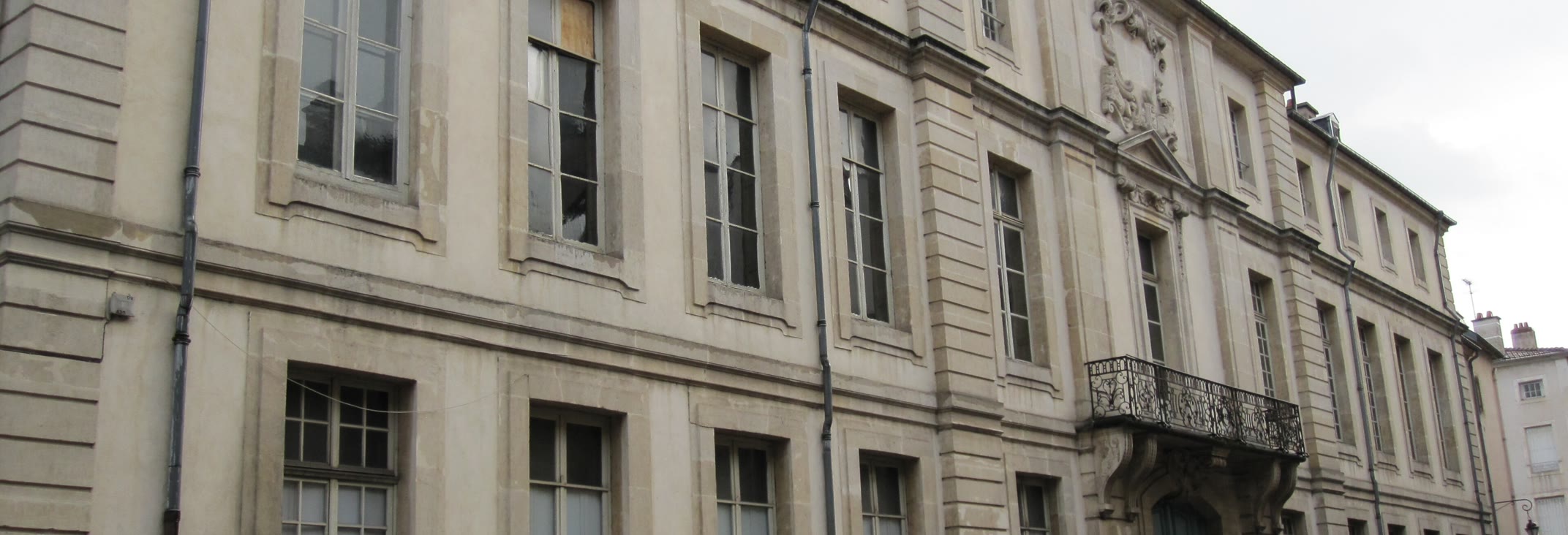 Hôtel Ferraris, Classical elegance in the Old Town
