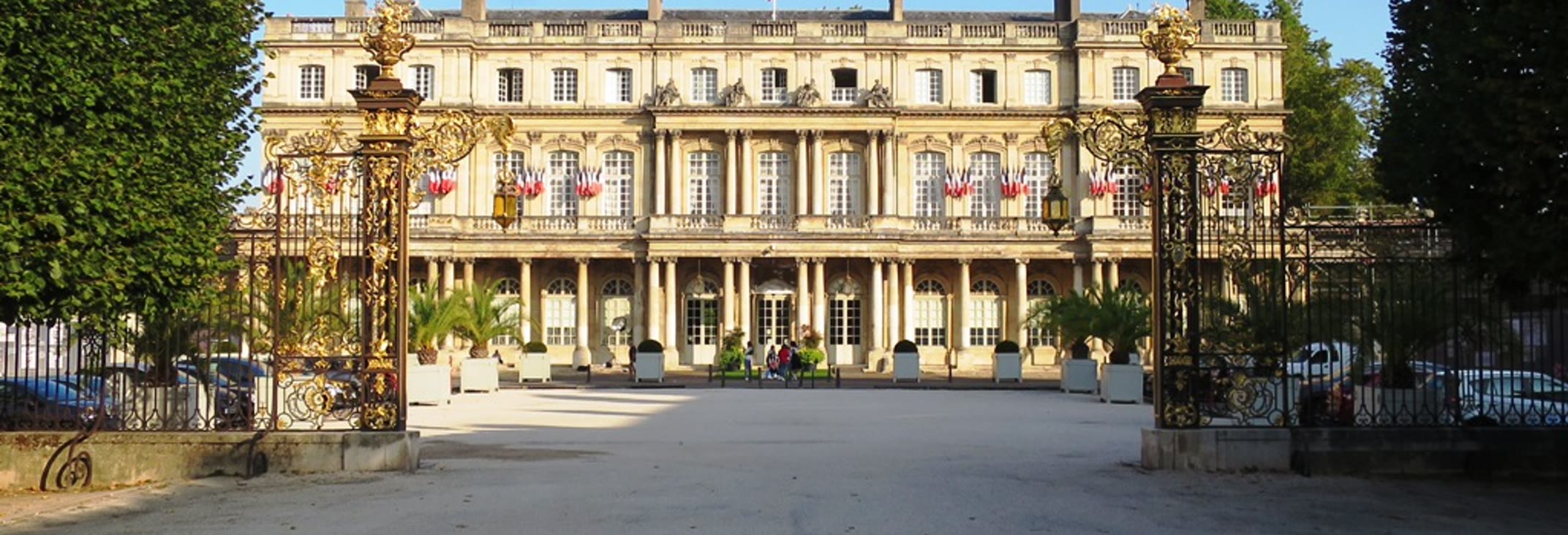The garden of the Government Palace, a classical setting