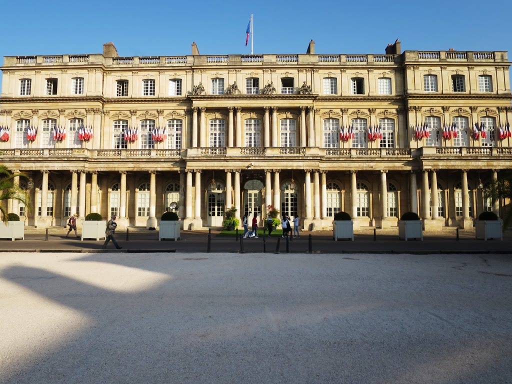 Der Garten des Regierungspalasts, ein klassisches Kleinod