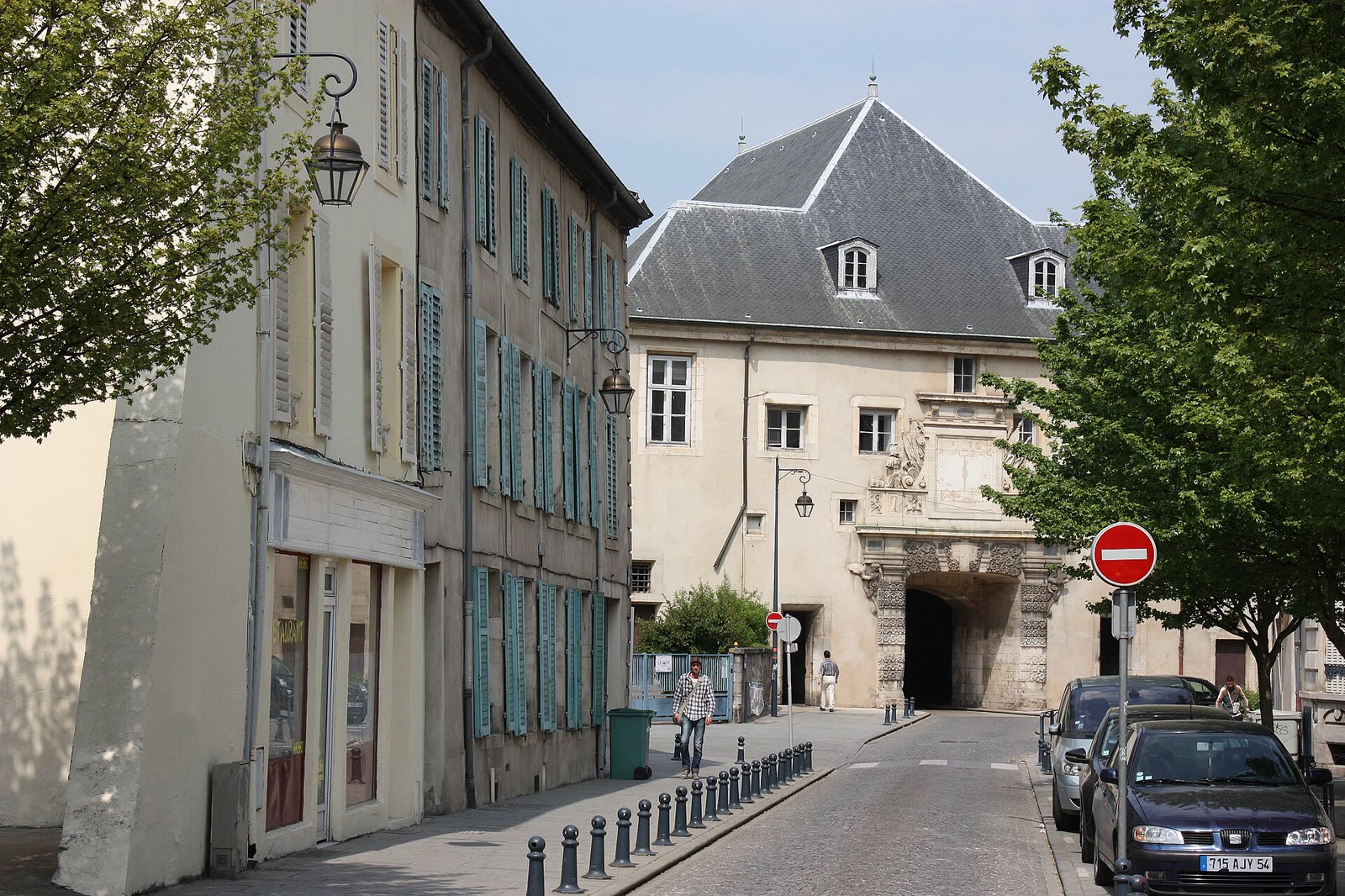La Citad'Elles, de mode-tweedehands in Nancy