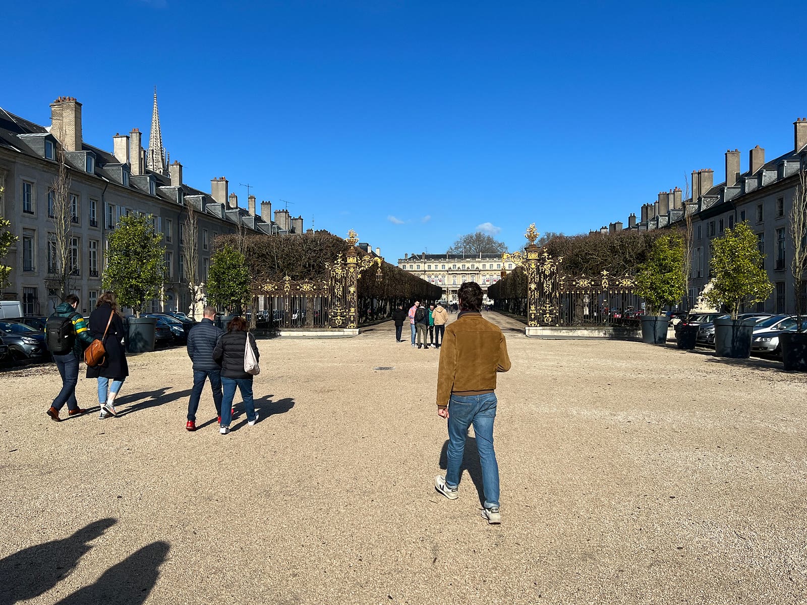 La plaza de la Carrière, paseo clásico de la Ciudad Vieja